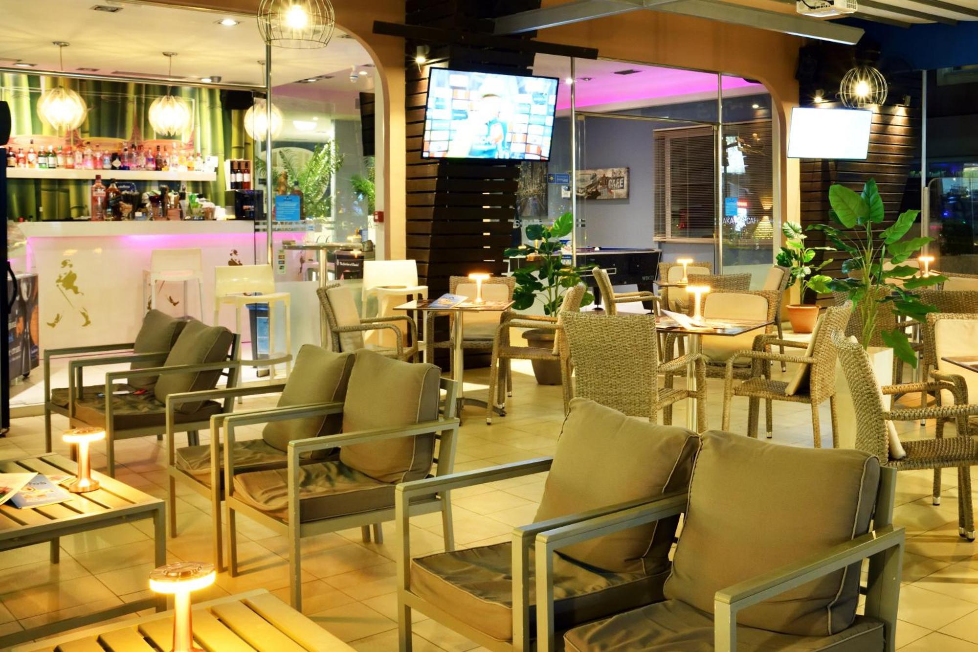 Akatos Hotel Агия-Марина Экстерьер фото
